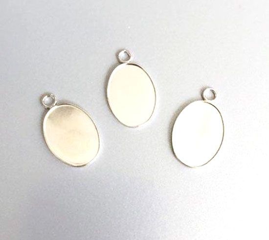 Anhänger mit 1 Auge - Oval - 18 x 13mm Top - Silber